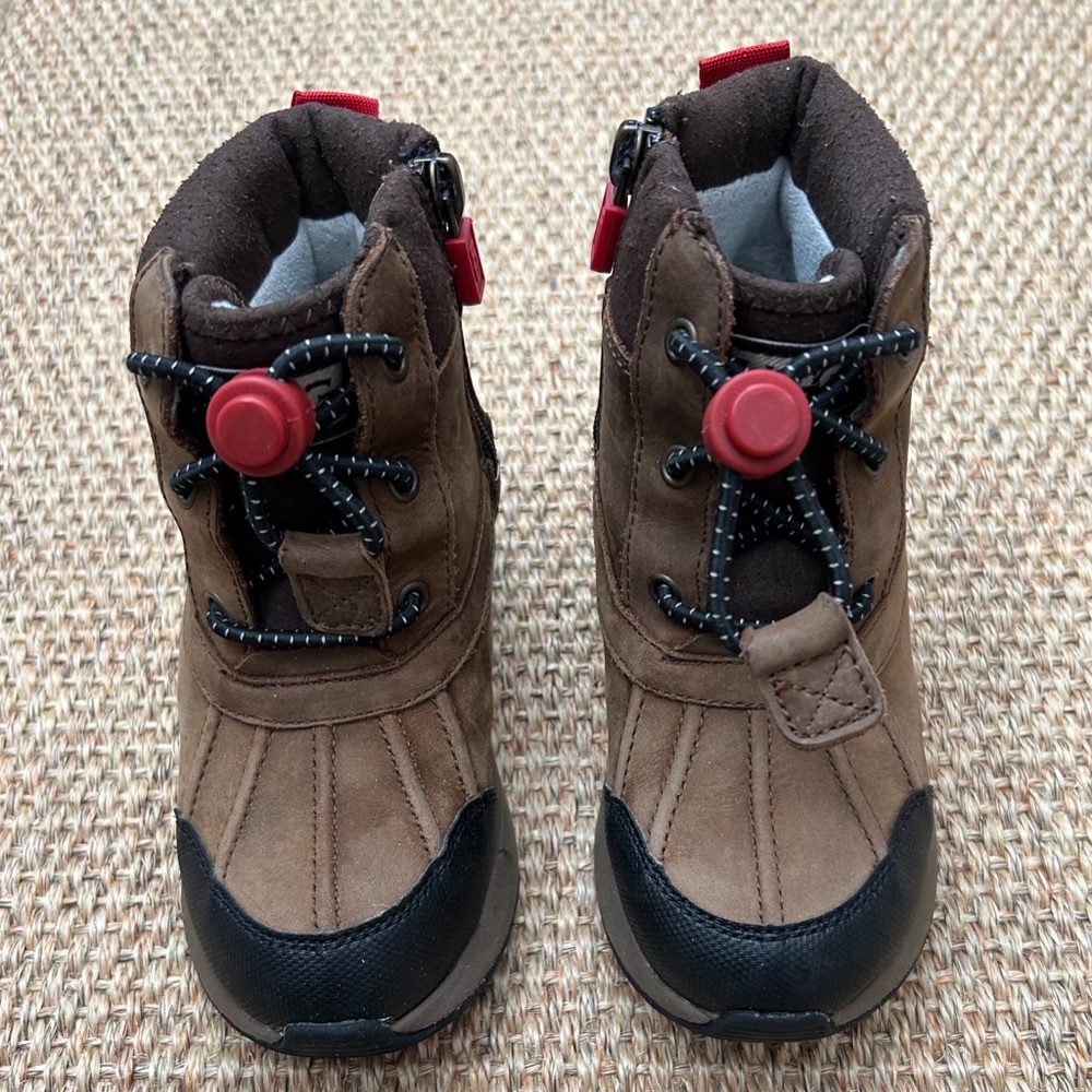 UGG Turlock Waterproof Snow Boot in Walnut - Picture 2 of 4